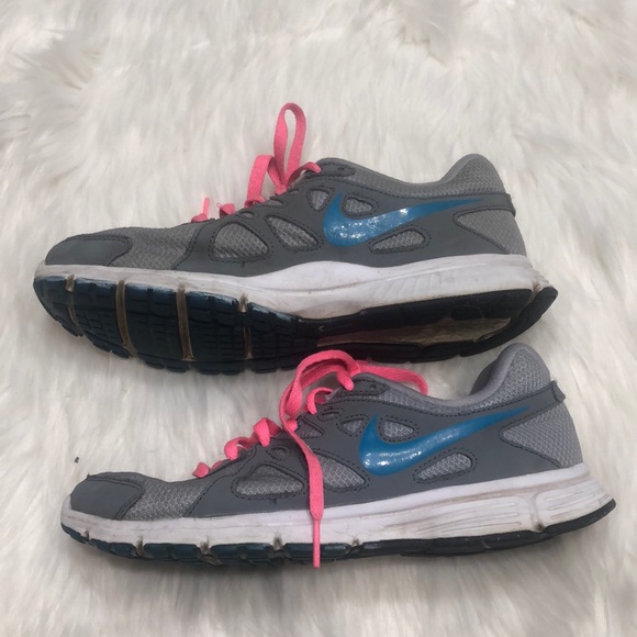 nike revolution 2 shoes